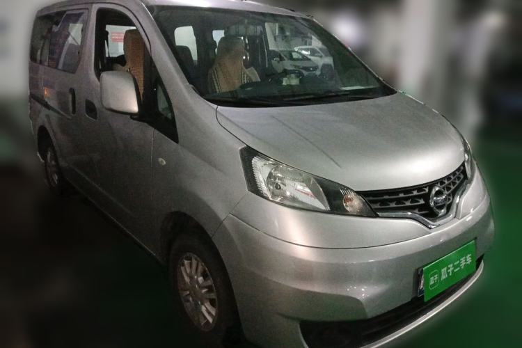 Used Nissan NV200 2012 1.6L 232 Seats Luxury Version Front Right 45 Deg