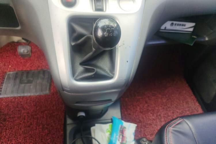 Used Nissan NV200 2012 1.6L 223 Seats Zunya Trim Gear Lever