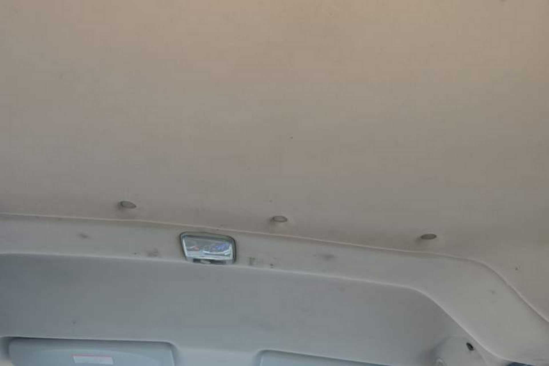 Used Nissan NV200 2012 1.6L 232 Seats Luxury Version Headliner