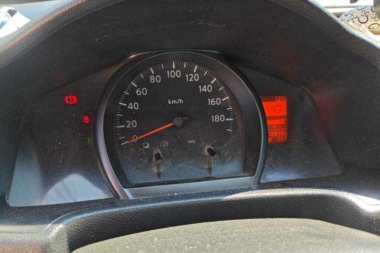 Used Nissan NV200 2012 1.6L 232 Seats Luxury Version Instrument Cluster