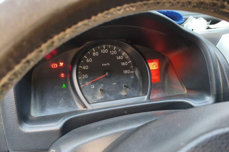 Used Nissan NV200 2012 1.6L 232 Seats Luxury Version Instrument Cluster