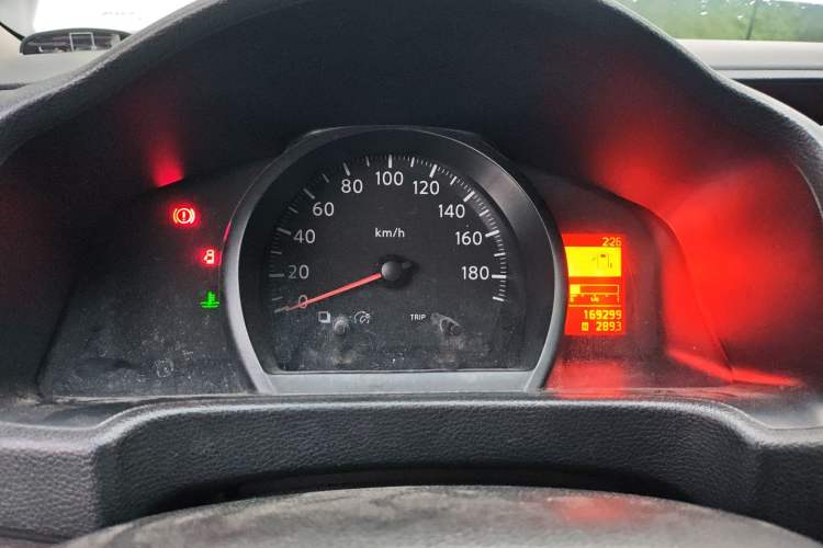 Used Nissan NV200 2012 1.6L 232 Seats Zunya Trim Instrument Cluster