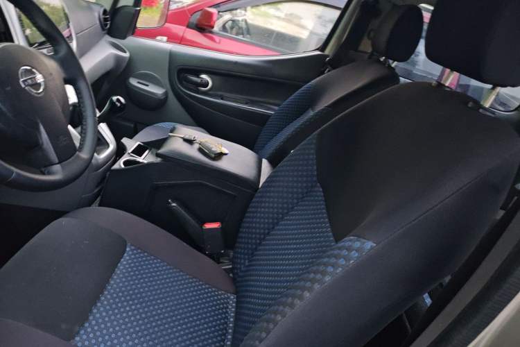 Used Nissan NV200 2012 1.6L 232 Seats Zunya Trim Left Front Seat