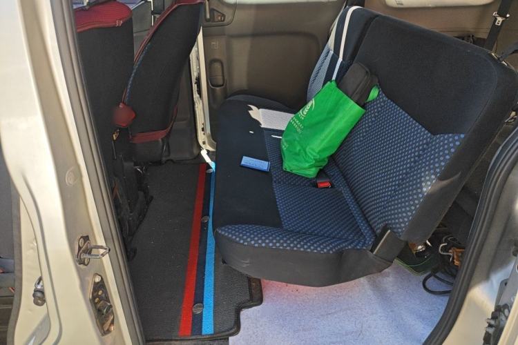 Used Nissan NV200 2012 1.6L 232 Seats Luxury Version Left Rear Seat