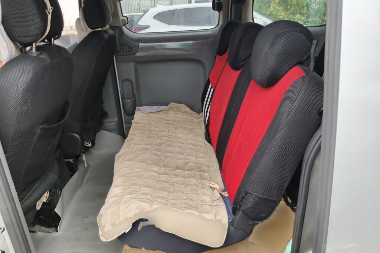 Used Nissan NV200 2012 1.6L 232 Seats Luxury Version Left Rear Seat