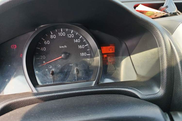 Used Nissan NV200 2012 1.6L 232 Seats Luxury Version Odometer Close Up