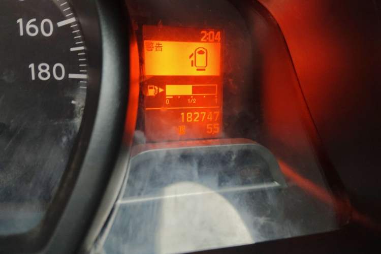 Used Nissan NV200 2012 1.6L 232 Seats Deluxe Version Odometer Close Up
