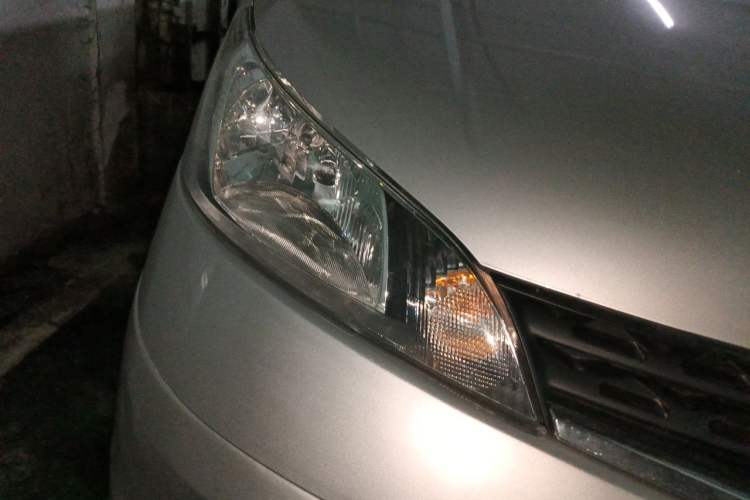 Used Nissan NV200 2012 1.6L 232 Seats Luxury Version Right Front Headlight
