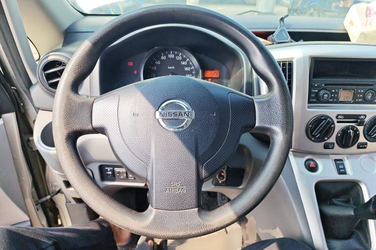 Used Nissan NV200 2012 1.6L 232 Seats Luxury Version Steering Wheel