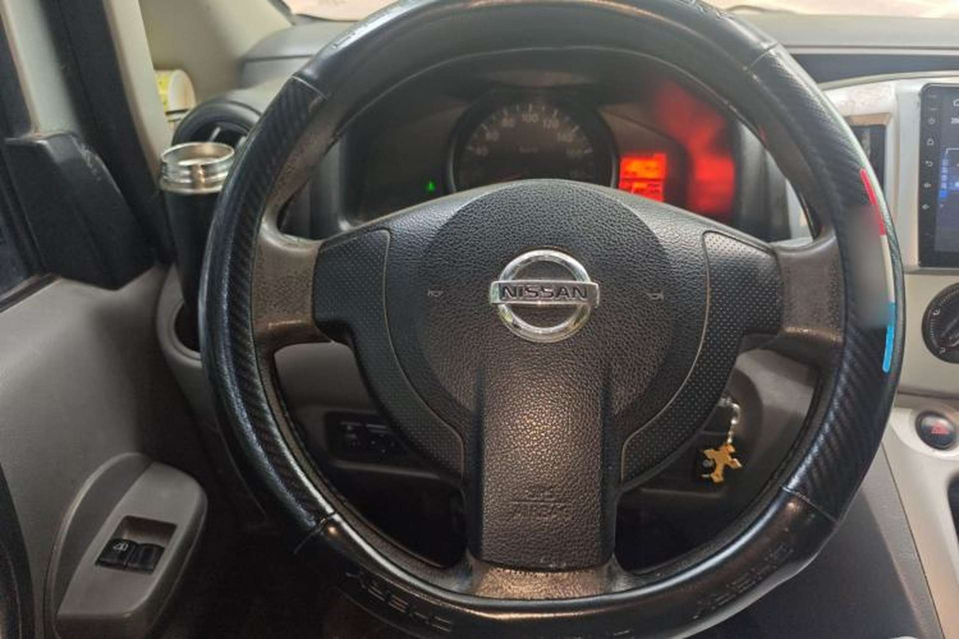 Used Nissan NV200 2012 1.6L 232 Seats Luxury Version Steering Wheel