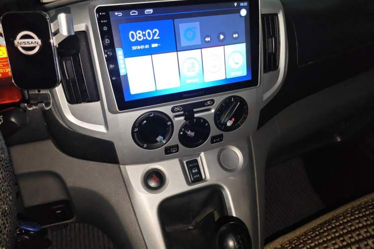 Used Nissan NV200 2012 1.6L 232 Seats Luxury Version Audio And AC Panel