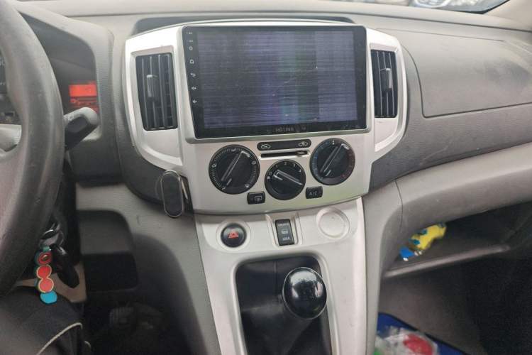 Used Nissan NV200 2012 1.6L 232 Seats Luxury Version Audio And AC Panel
