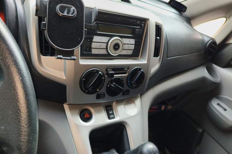 Used Nissan NV200 2012 1.6L 232 Seats Zunya Trim Audio And AC Panel