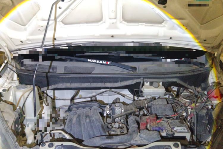 Used Nissan NV200 2012 1.6L 232 Seats Luxury Version Engine Bay