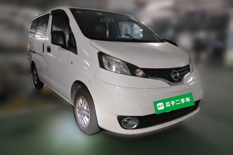 Used Nissan NV200 2012 1.6L 232 Seats Luxury Version Front Right 45 Deg