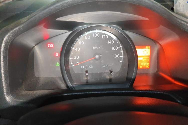 Used Nissan NV200 2012 1.6L 232 Seats Luxury Version Instrument Cluster
