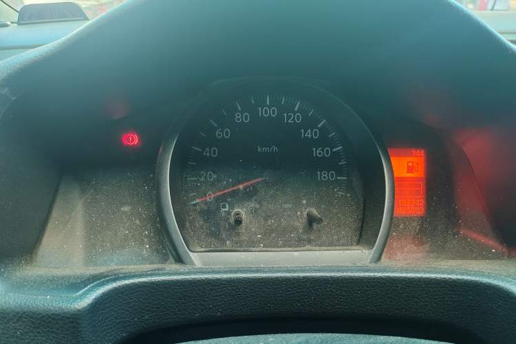 Used Nissan NV200 2012 1.6L 232 Seats Luxury Version Instrument Cluster