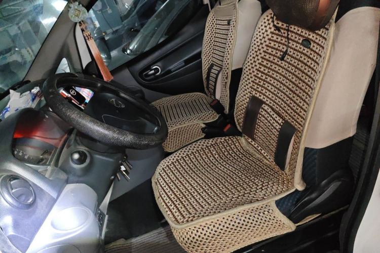 Used Nissan NV200 2012 1.6L 232 Seats Luxury Version Left Front Seat