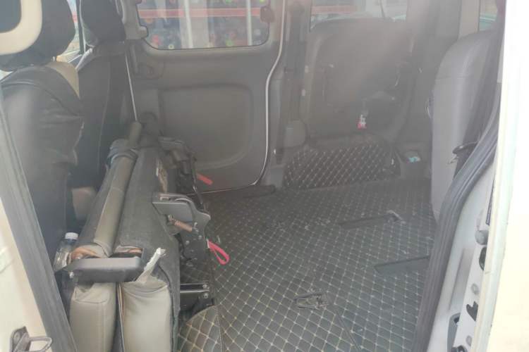 Used Nissan NV200 2012 1.6L 232 Seats Luxury Version Left Rear Seat