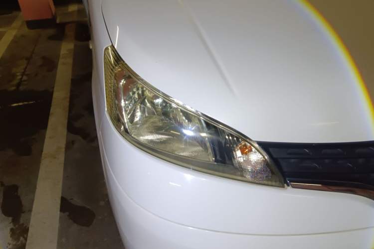 Used Nissan NV200 2012 1.6L 232 Seats Luxury Version Right Front Headlight