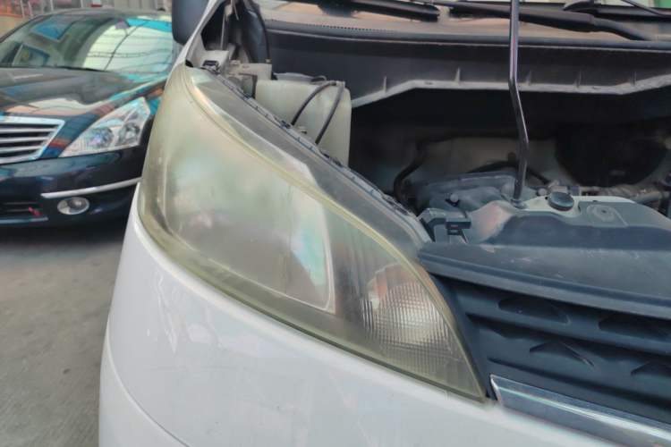 Used Nissan NV200 2012 1.6L 232 Seats Luxury Version Right Front Headlight