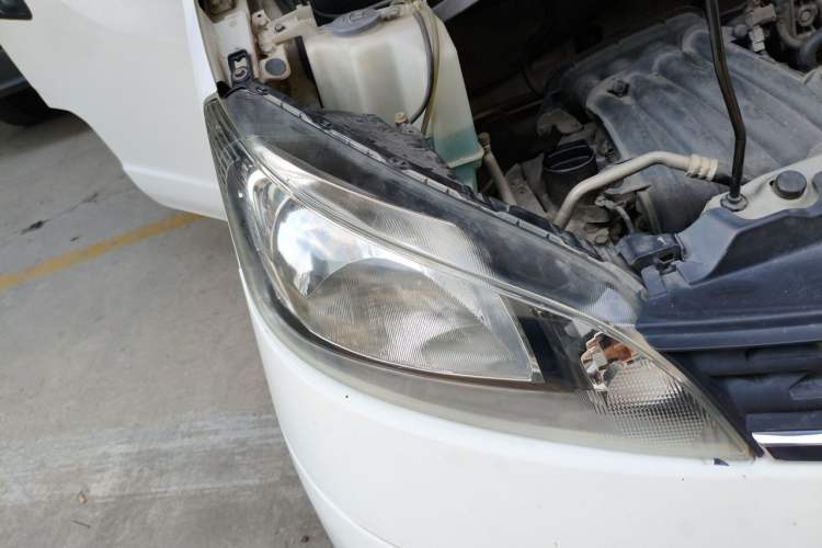 Used Nissan NV200 2012 1.6L 232 Seats Zunya Trim Right Front Headlight
