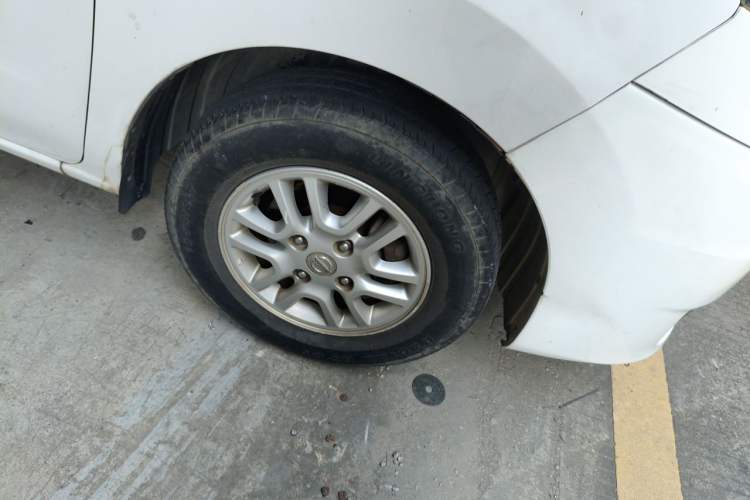Used Nissan NV200 2012 1.6L 232 Seats Zunya Trim Right Front Wheel Hub