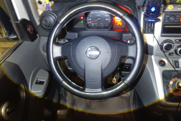 Used Nissan NV200 2012 1.6L 232 Seats Luxury Version Steering Wheel