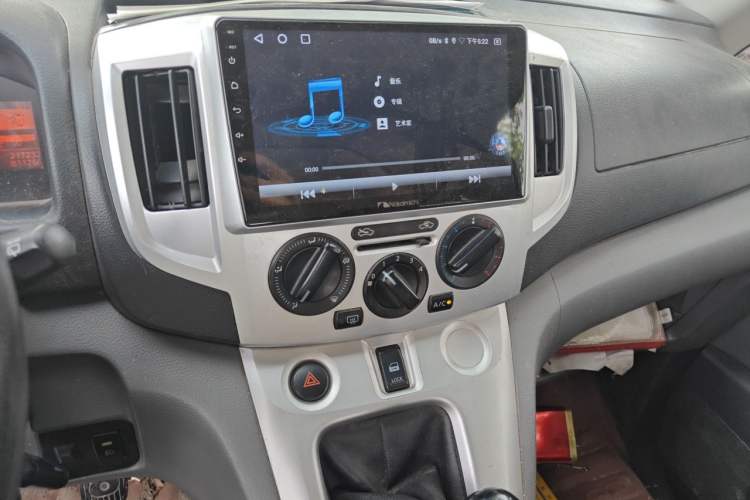 Used Nissan NV200 2013 1.6L Luxury Model China IV Standard Audio And AC Panel