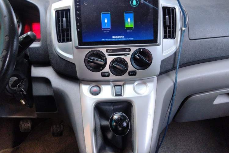 Used Nissan NV200 2013 1.6L Luxury Model China IV Standard Audio And AC Panel
