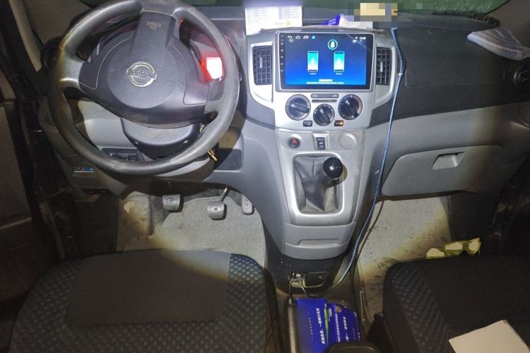 Used Nissan NV200 2013 1.6L Luxury Model China IV Standard Center Console