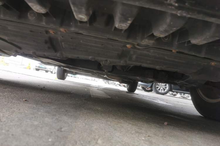 Used Nissan NV200 2013 1.6L Luxury Model China IV Standard Chassis Front