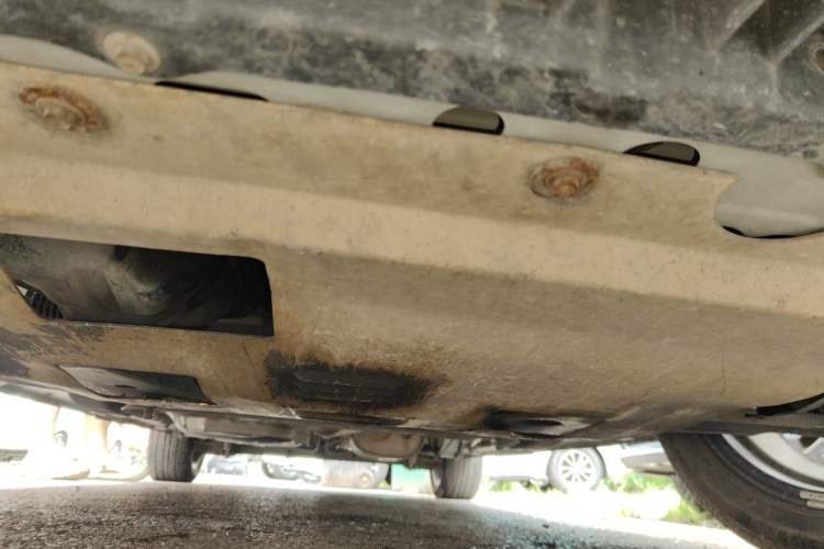 Used Nissan NV200 2013 1.6L Luxury Model China IV Standard Chassis Front