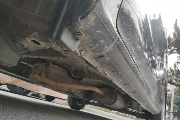Used Nissan NV200 2013 1.6L Luxury Model China IV Standard Chassis Front Left