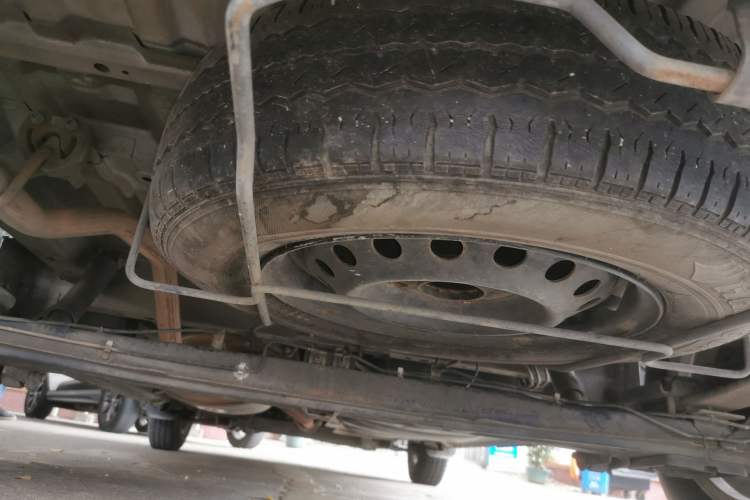 Used Nissan NV200 2013 1.6L Luxury Model China IV Standard Chassis Rear