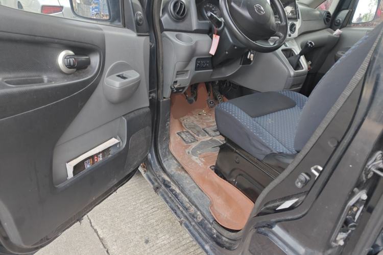 Used Nissan NV200 2013 1.6L Luxury Model China IV Standard Driver Seat