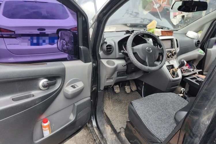 Used Nissan NV200 2013 1.6L Luxury Model China IV Standard Driver Seat