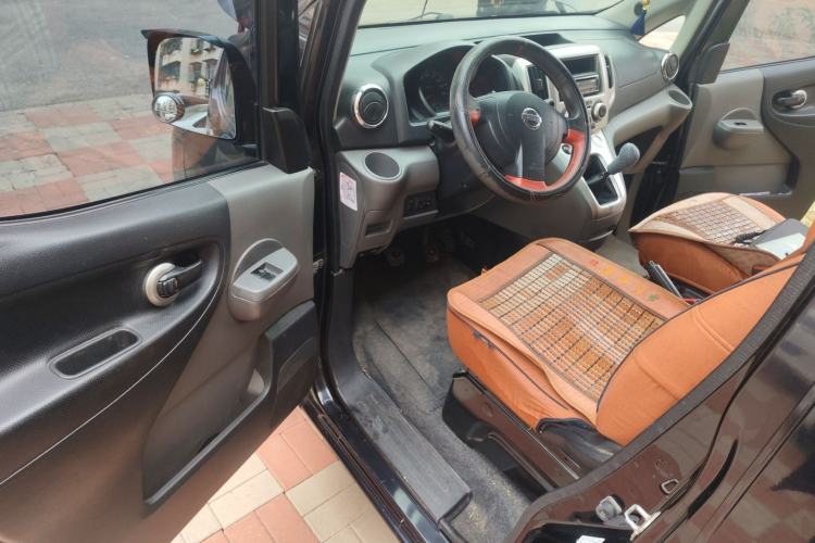 Used Nissan NV200 2013 1.6L Luxury Model China IV Standard Driver Seat