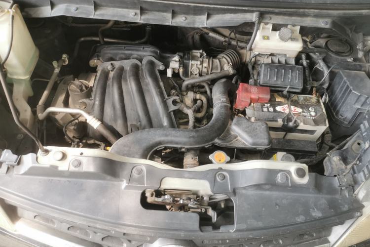 Used Nissan NV200 2013 1.6L Luxury Model China IV Standard Engine Bay