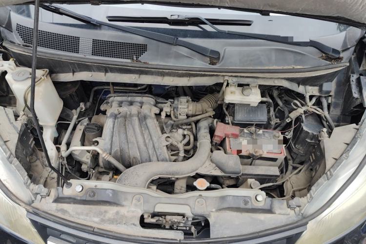 Used Nissan NV200 2013 1.6L Luxury Model China IV Standard Engine Bay
