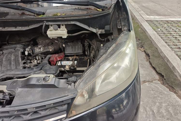Used Nissan NV200 2013 1.6L Luxury Model China IV Standard Engine Bay Left
