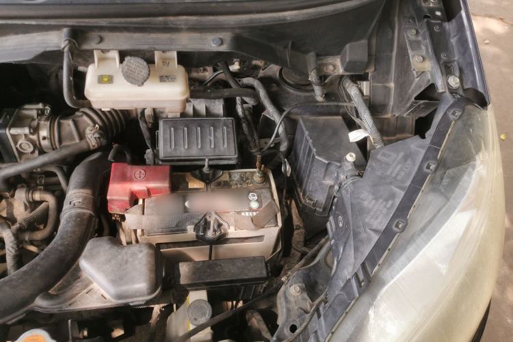 Used Nissan NV200 2013 1.6L Luxury Model China IV Standard Engine Bay Left