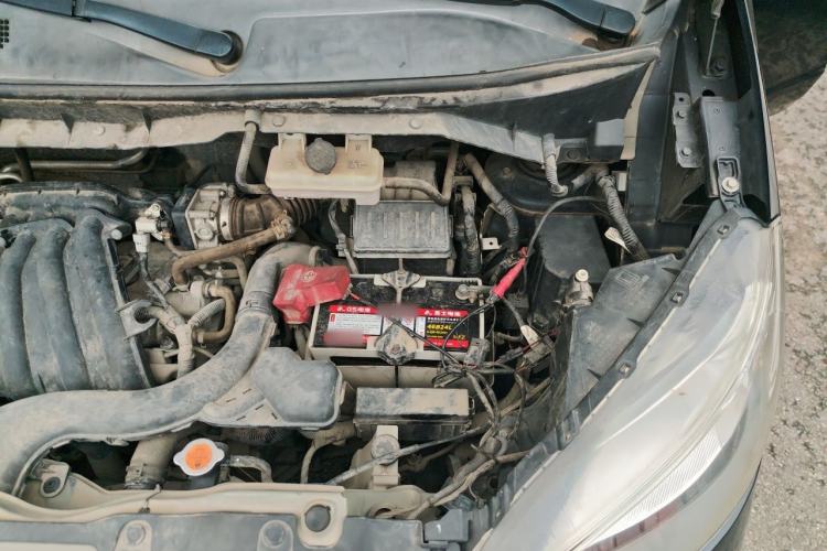 Used Nissan NV200 2013 1.6L Luxury Model China IV Standard Engine Bay Left