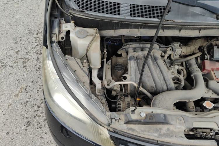 Used Nissan NV200 2013 1.6L Luxury Model China IV Standard Engine Bay Right