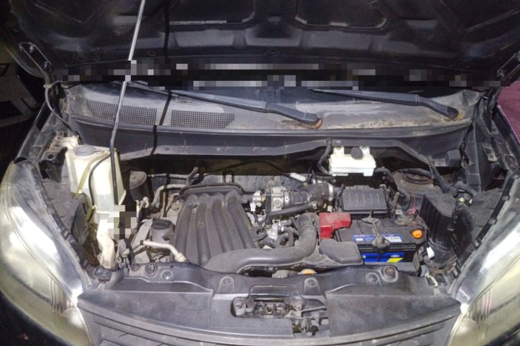Used Nissan NV200 2013 1.6L Luxury Model China IV Standard Engine Bay