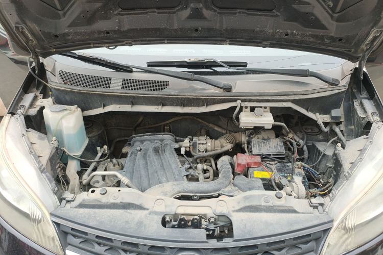 Used Nissan NV200 2013 1.6L Luxury Model China IV Standard Engine Bay