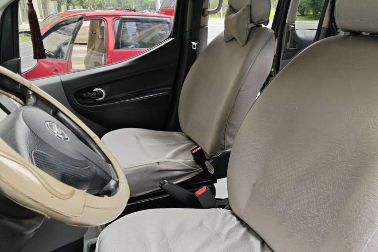 Used Nissan NV200 2013 1.6L Luxury Model China IV Standard Left Front Seat