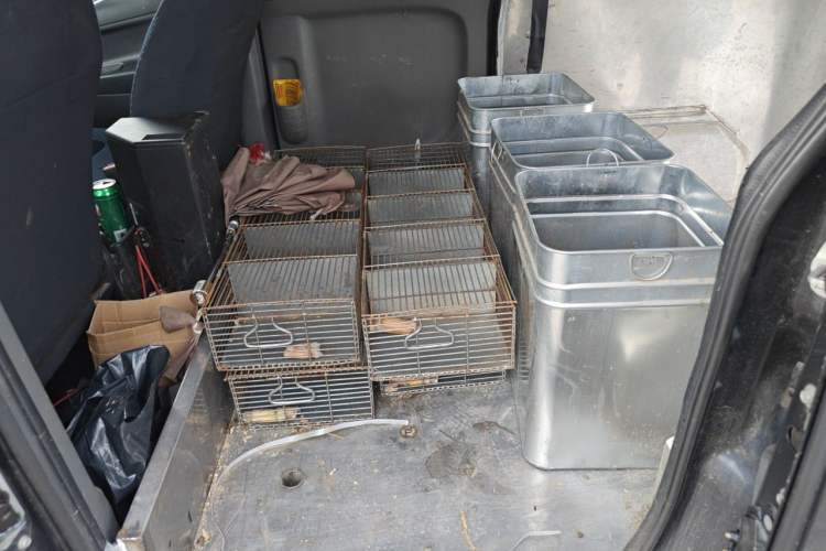 Used Nissan NV200 2013 1.6L Luxury Model China IV Standard Left Rear Seat
