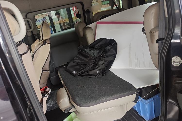 Used Nissan NV200 2013 1.6L Luxury Model China IV Standard Left Rear Seat