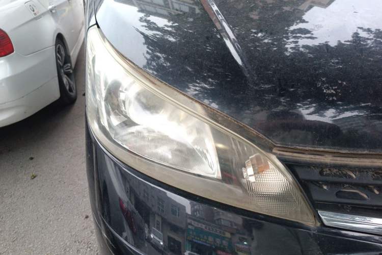 Used Nissan NV200 2013 1.6L Luxury Model China IV Standard Right Front Headlight